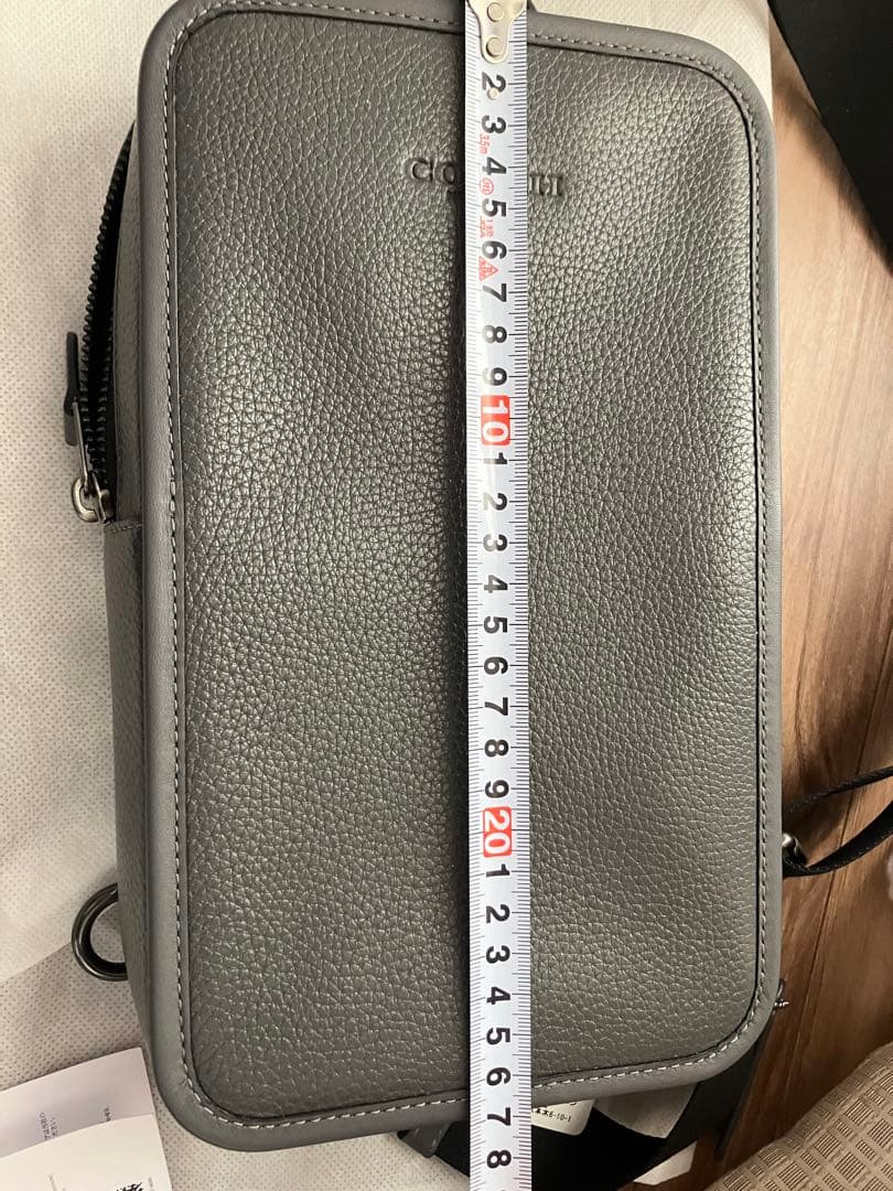 coach コーチ　メンズボディバッグ　ショルダーバッグ　美品　グレーレザー