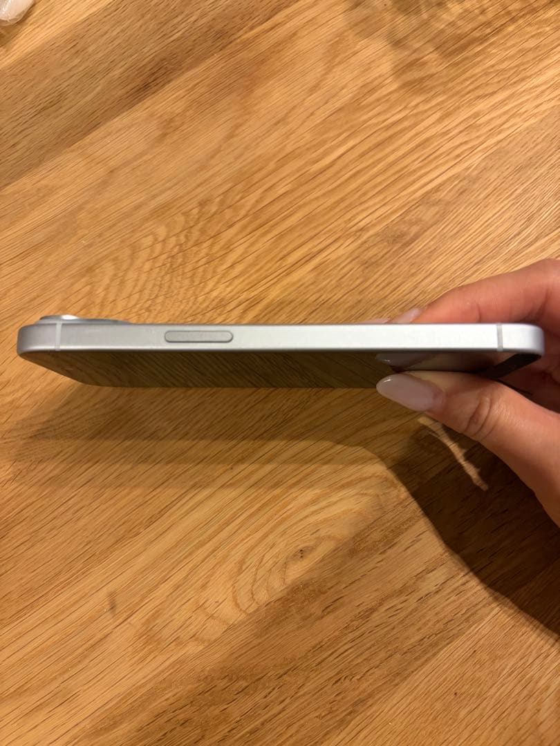 Apple iPhone 15 ブルー　本体