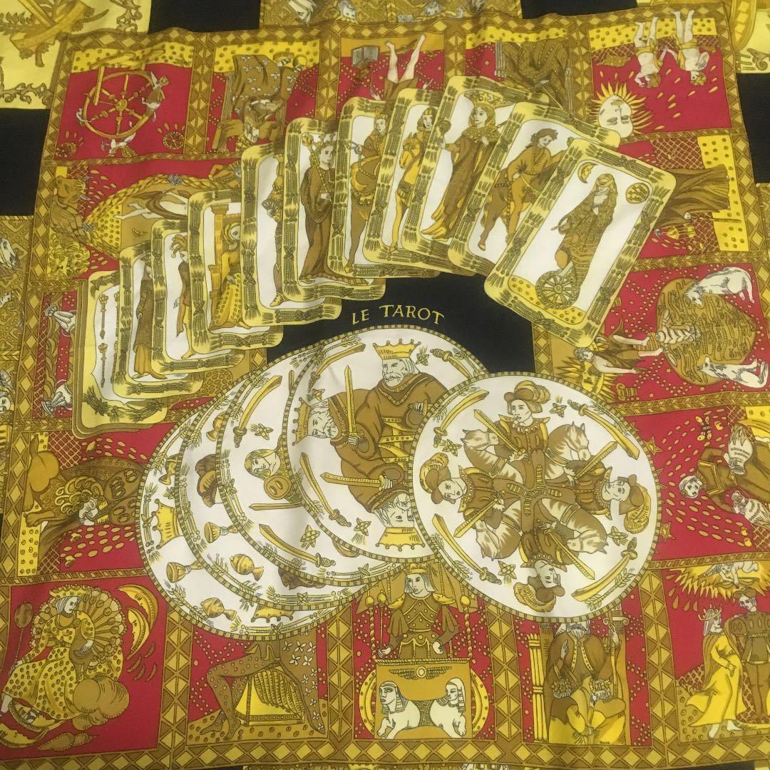 良デザイン　HERMES エルメス　スカーフ　LE TAROT シルク　カレ90