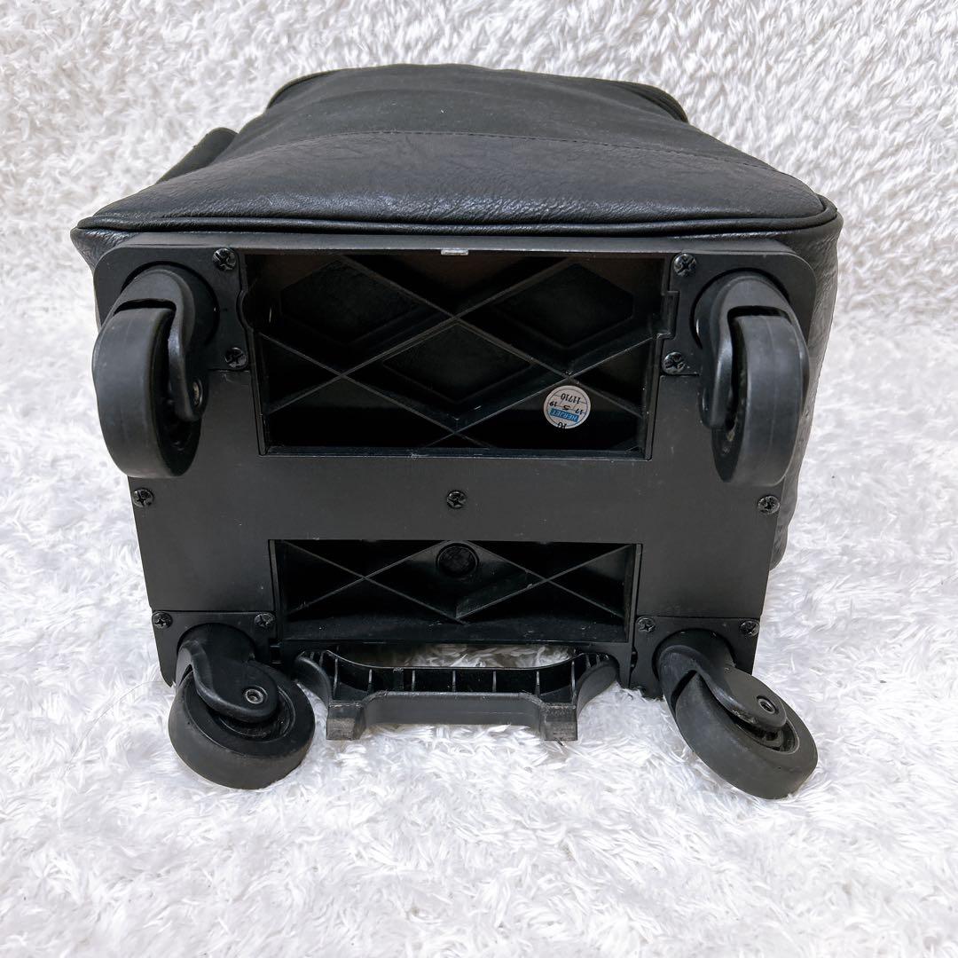 美品✨SWANY キャリーケース　座面付き　4輪　ブラック　機内持ちサイズ