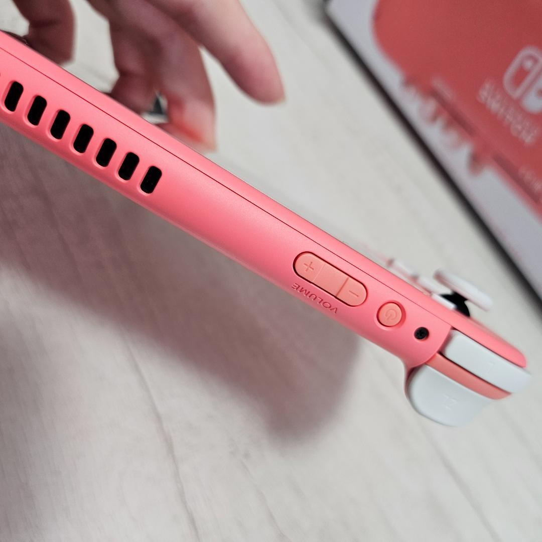 【中古】Switch Lite本体,箱,128SDカード,ケースあり