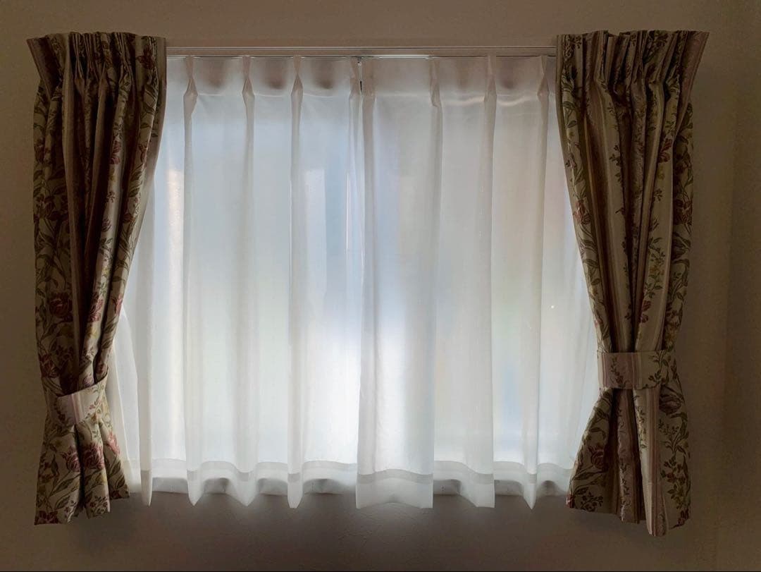 ニトリ カーテン 花柄カーテン140×100 白レース140×99