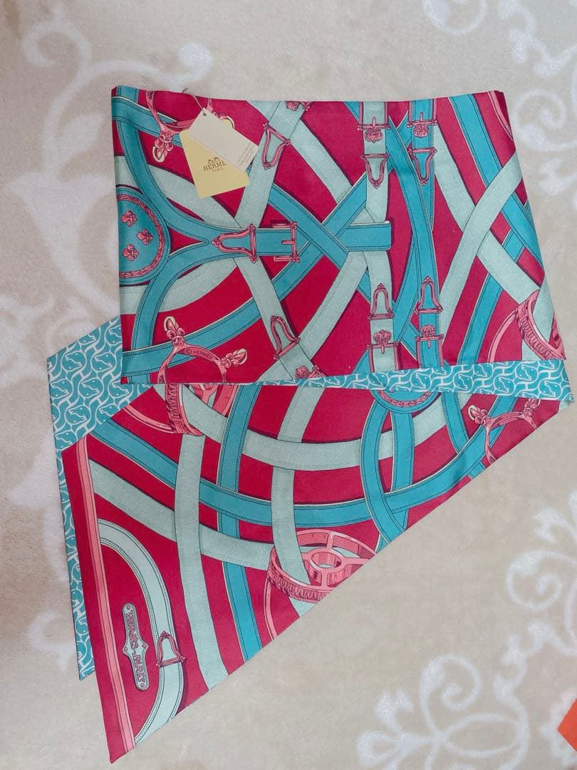 新品！！早い者勝ち！！エルメス マキシツイリースカーフ CAVALCADOR