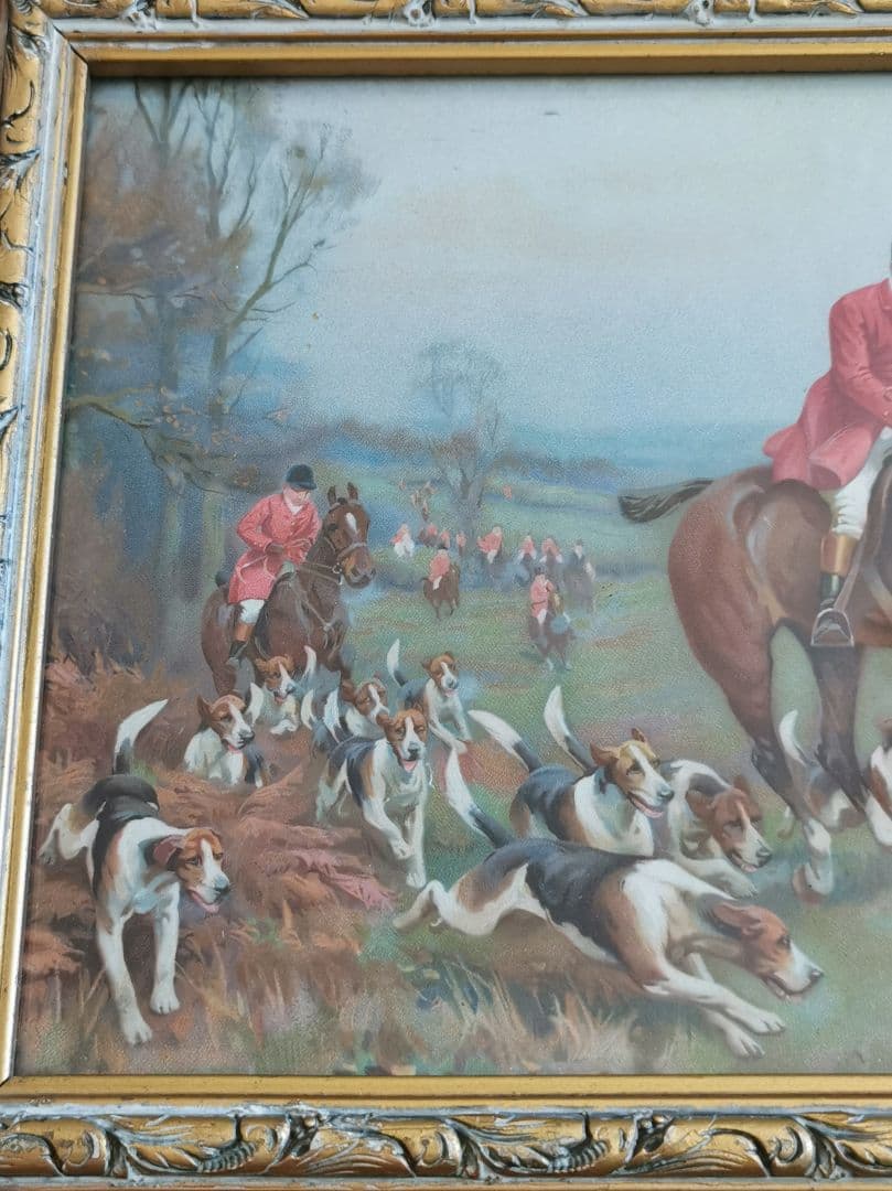 ベルギー アンティーク 狩猟シーンの印刷紙 馬と犬 額装 金彩彫ガラスフレーム