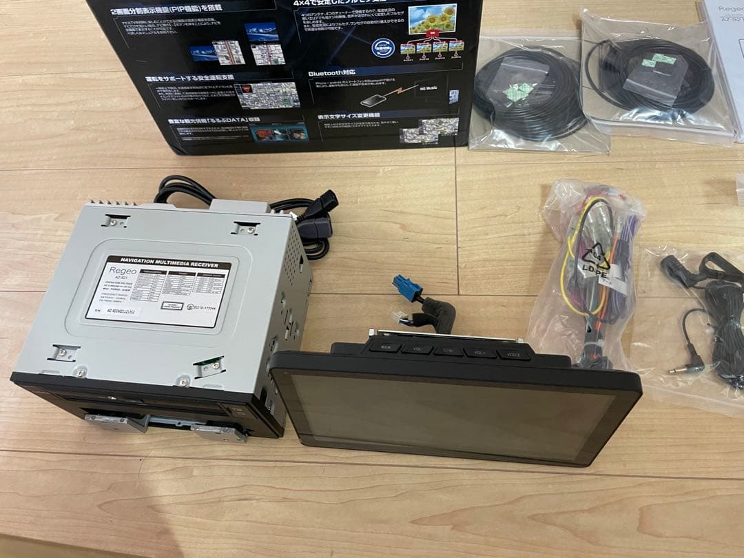 ほぼ未使用【美品】Regeo AZ-921 9型 2021年 カーナビ 地デジ