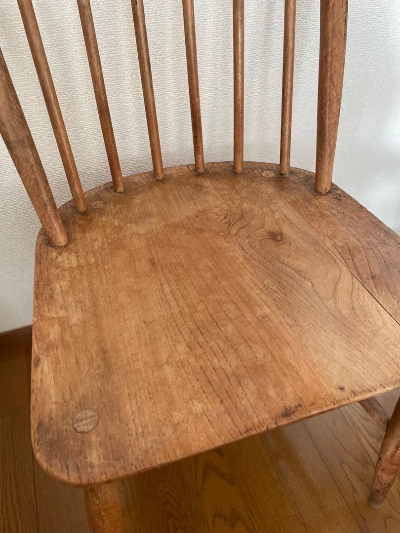 アンティークチェア　古いもの