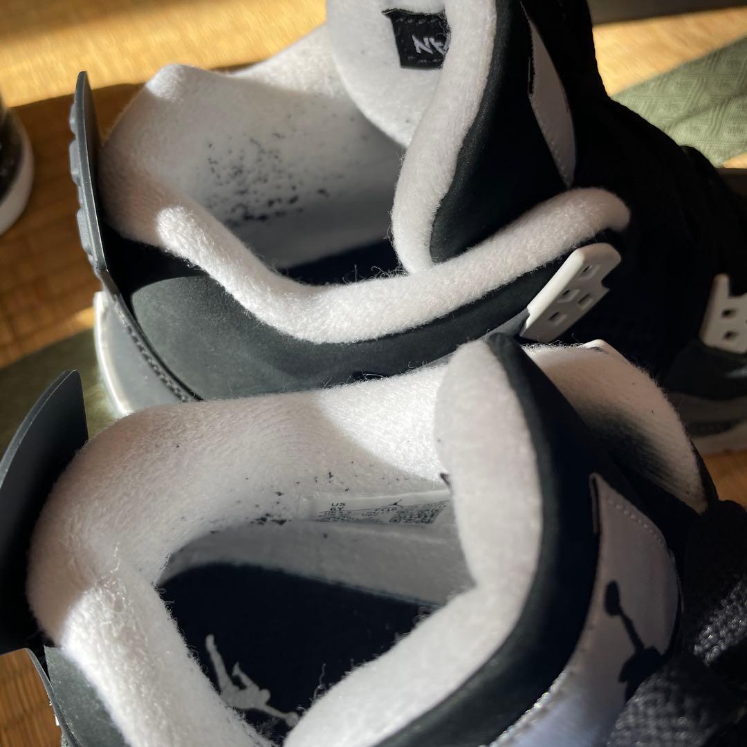Air Jordan 4 グレー/ブラック