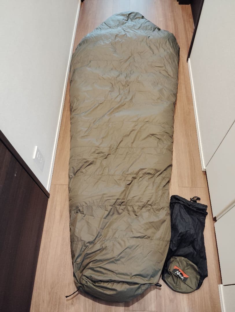 NANGA 寝袋・シュラフ オーロラ 600dx レギュラー