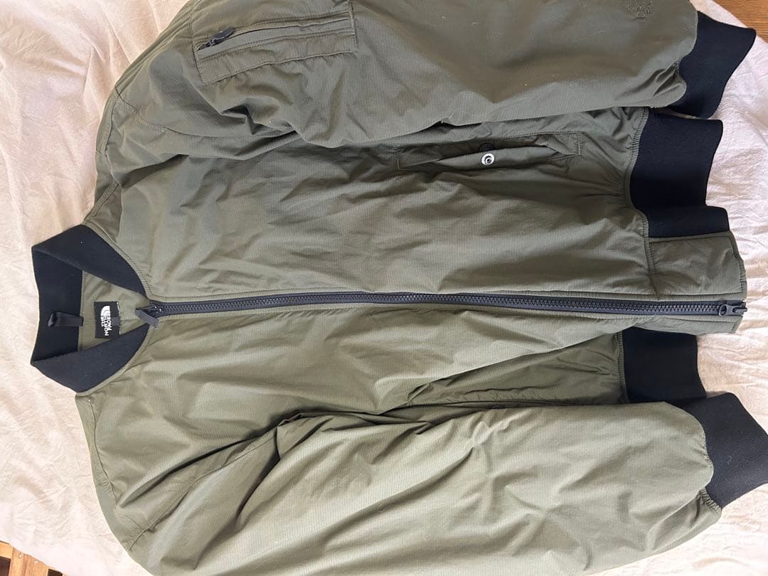 THE NORTH FACE トランジットボンバージャケット オリーブ