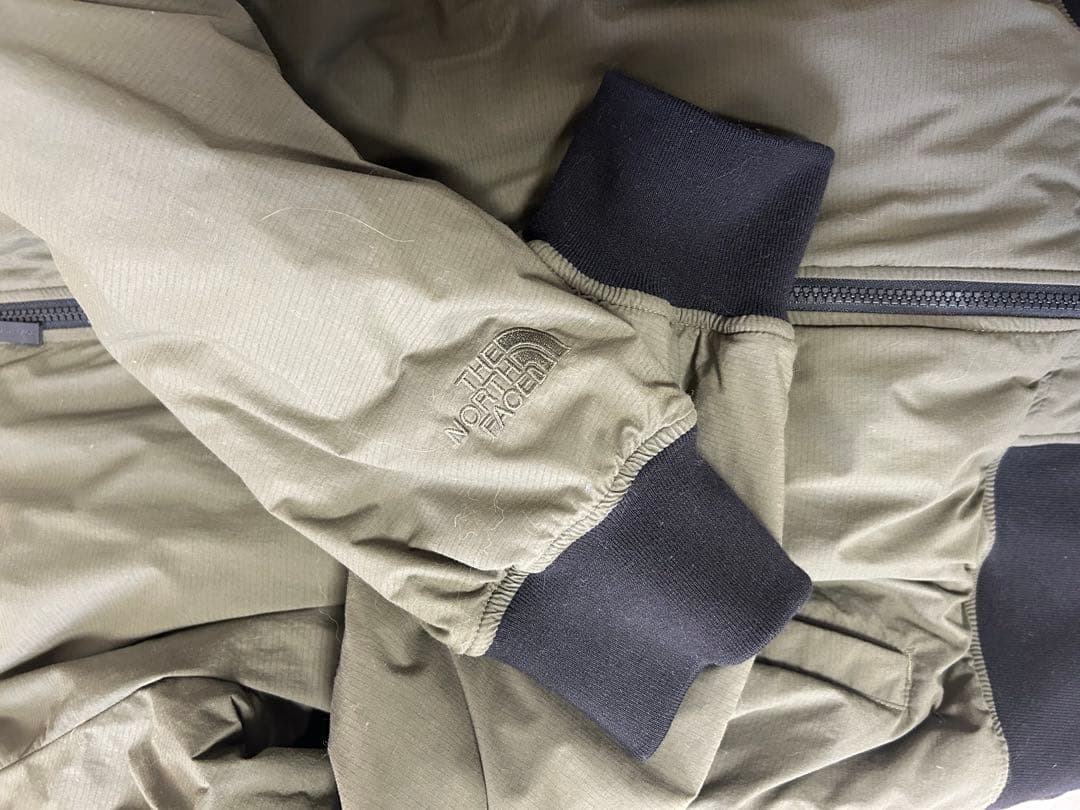 THE NORTH FACE トランジットボンバージャケット オリーブ