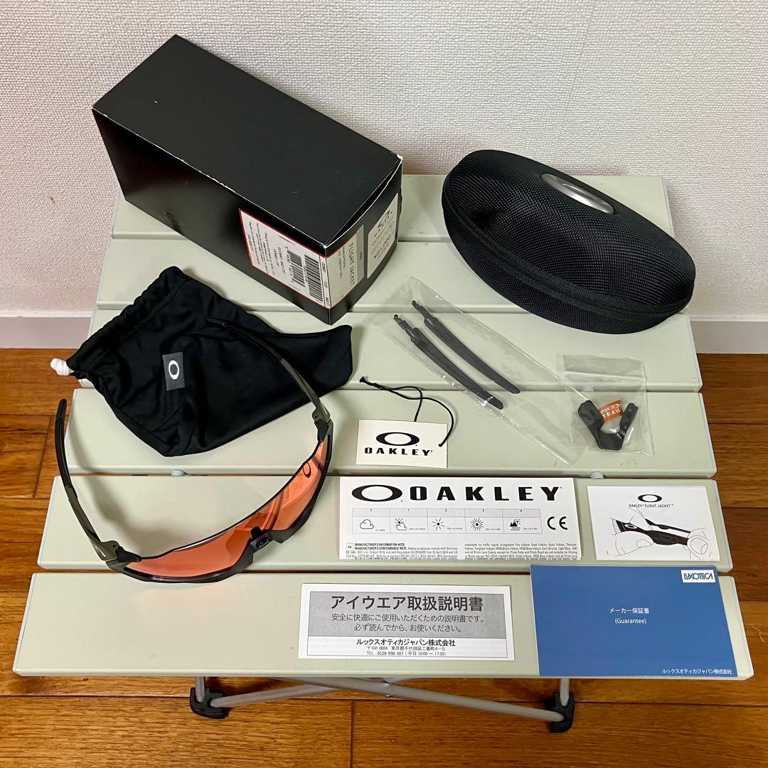 Oakley サングラス Flight Jacket