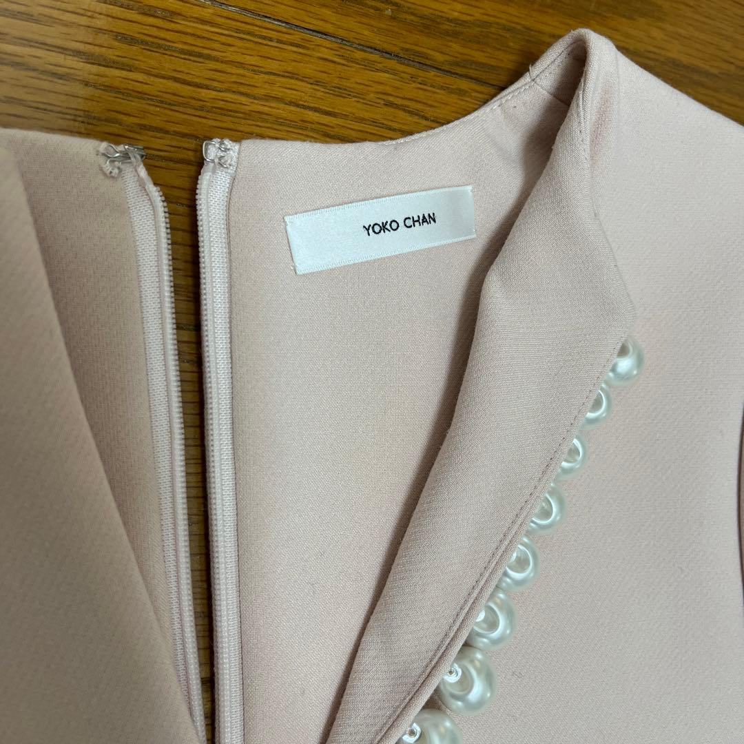 ヨーコチャン　パール半袖ワンピース36 Vネック パール装飾 ひざ丈ワンピース