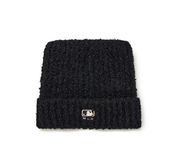 aespaカリナ着用　MLB 韓国　猫耳ニット帽　ビーニー　新品、未開封