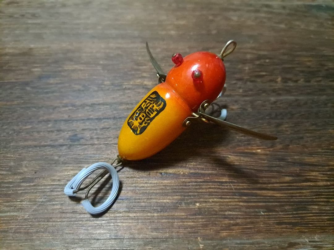 道楽　DOWLUCK 　ドウラク　アブラゼミ　チェリーサンバースト