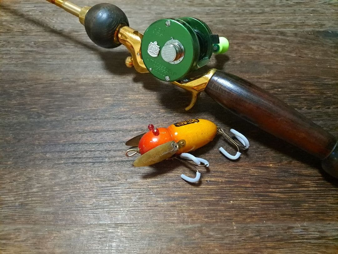 道楽　DOWLUCK 　ドウラク　アブラゼミ　チェリーサンバースト