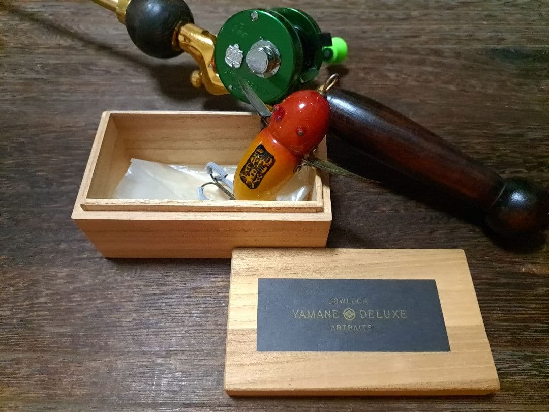 道楽　DOWLUCK 　ドウラク　アブラゼミ　チェリーサンバースト