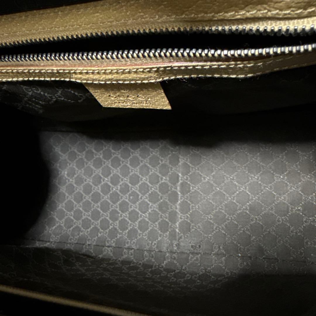 美品　グッチ　ハンドバッグ　がま口　成人式 レザー　ベージュ GUCCI ロゴ