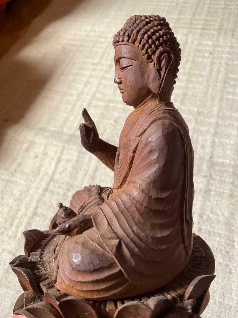 大正末期／木造・阿弥陀如来座像。【舟形後背含む22cm 3分割出来ます】。