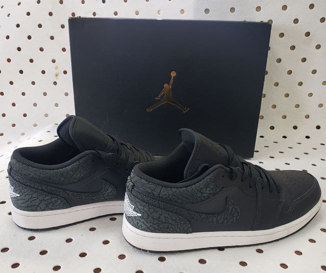 ☆美品！ナイキエアジョーダンNIKE 1LowSEBlackelephant ☆