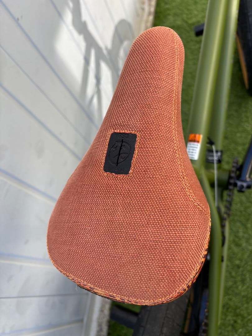 Haro Downtown BMX マッドグリーン　20インチ