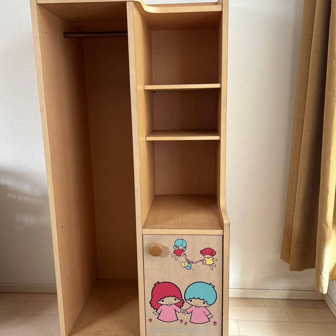 キキララレトロ昭和飾り棚1976リトルツインスターズラックくろがね