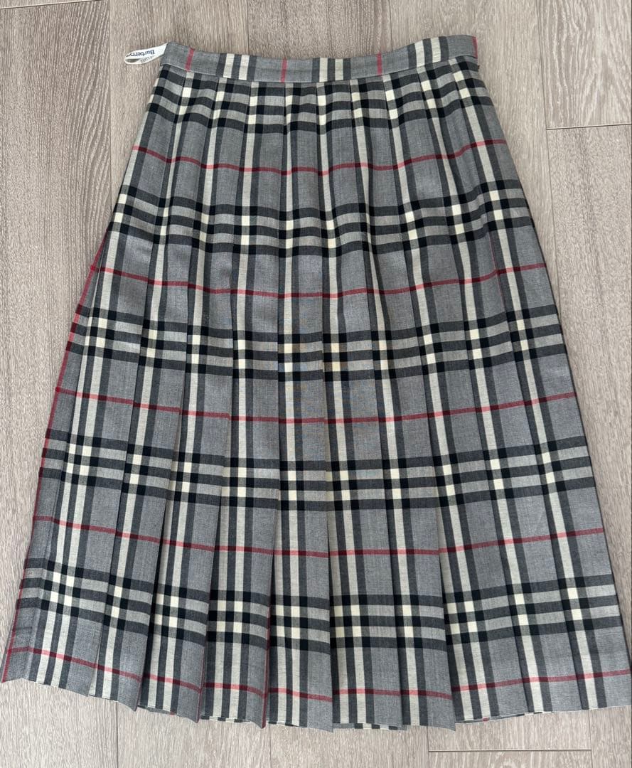 BURBERRYS チェック柄プリーツスカート - メルカリ