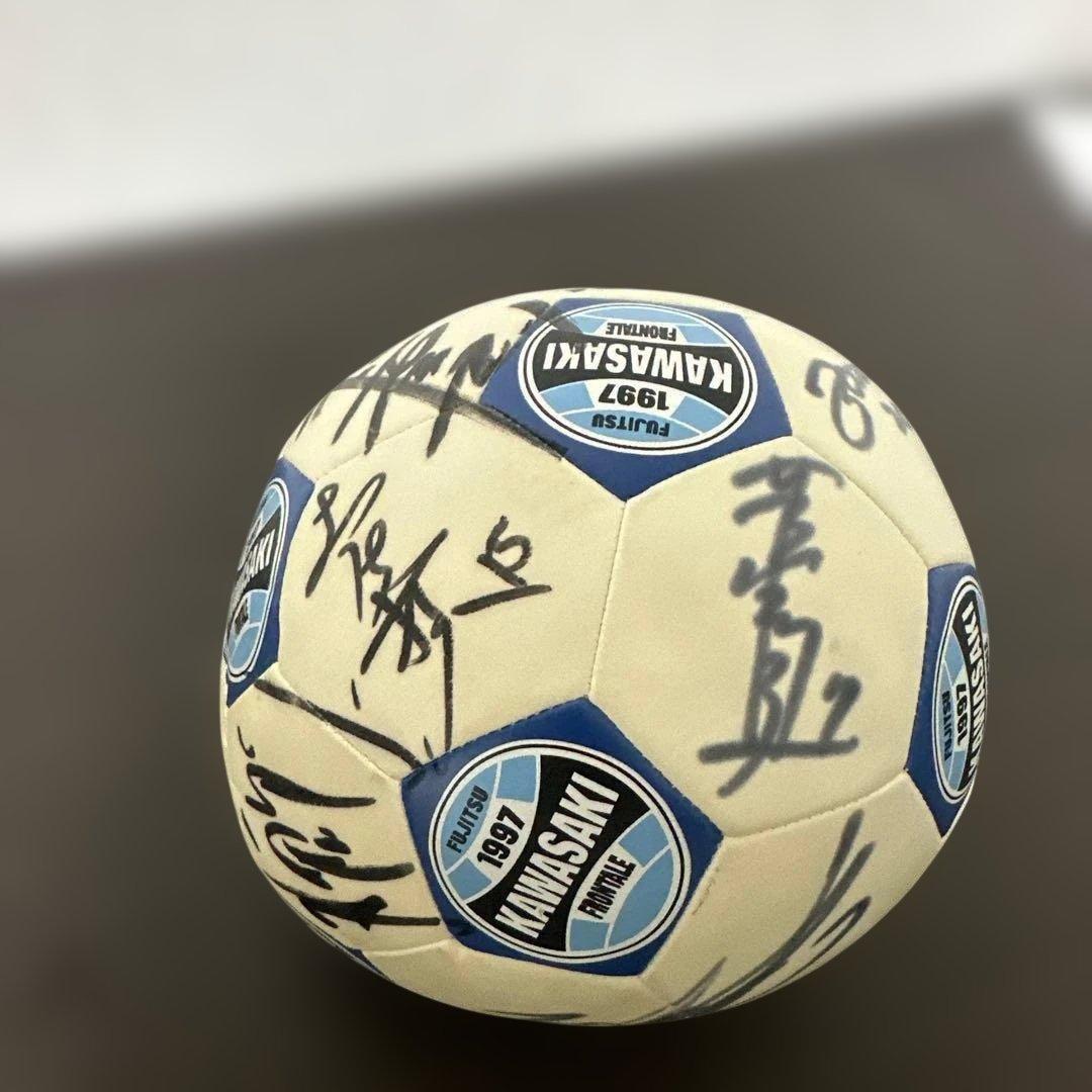 希少】川崎フロンターレ 1997年直筆サインボール型クッション