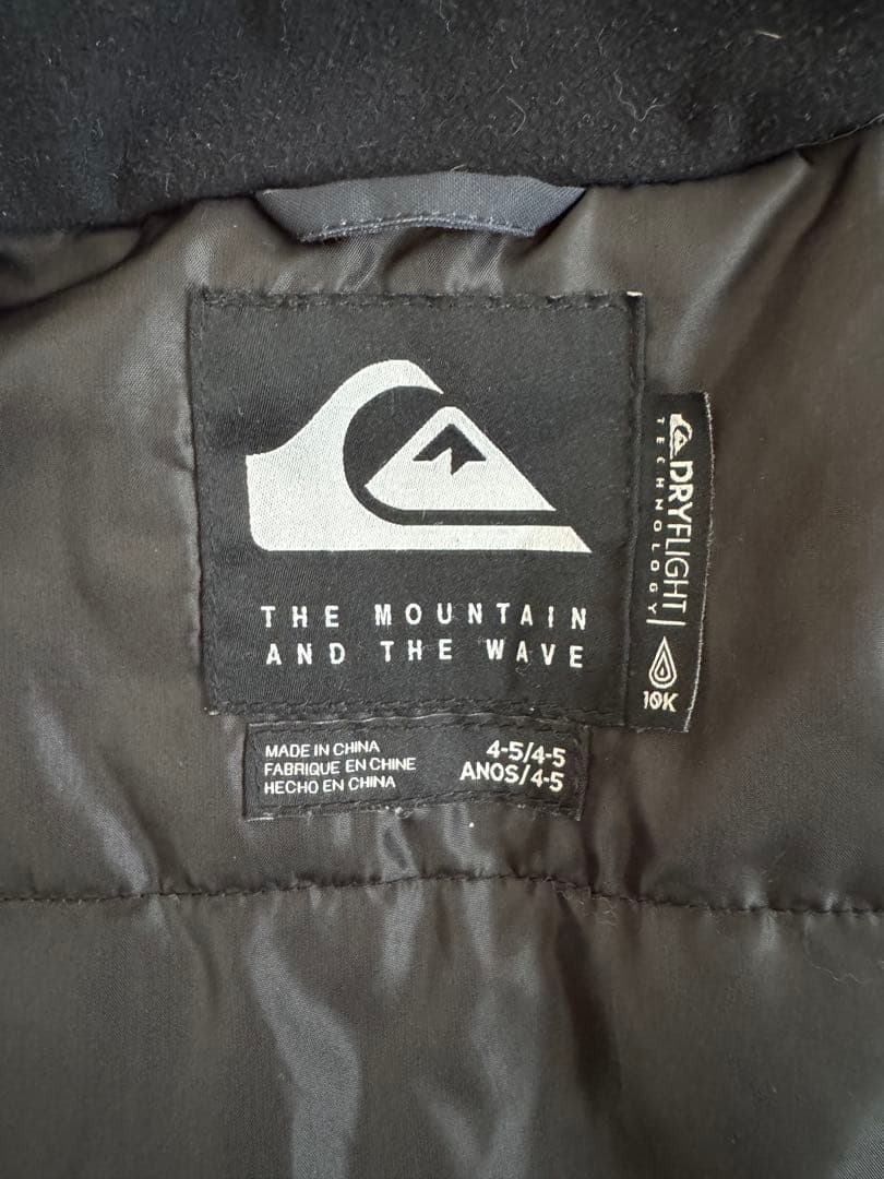 クイックシルバー　スキーウェア　スノボウェア　キッズ　110cm グローブ付き