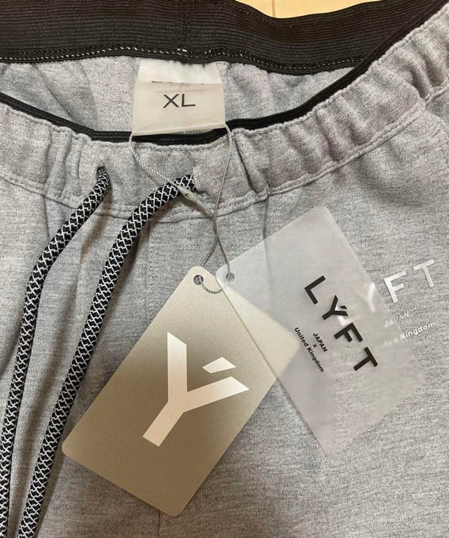 新品•未使用タグ付き　LYFT リフト　ハーフパンツ