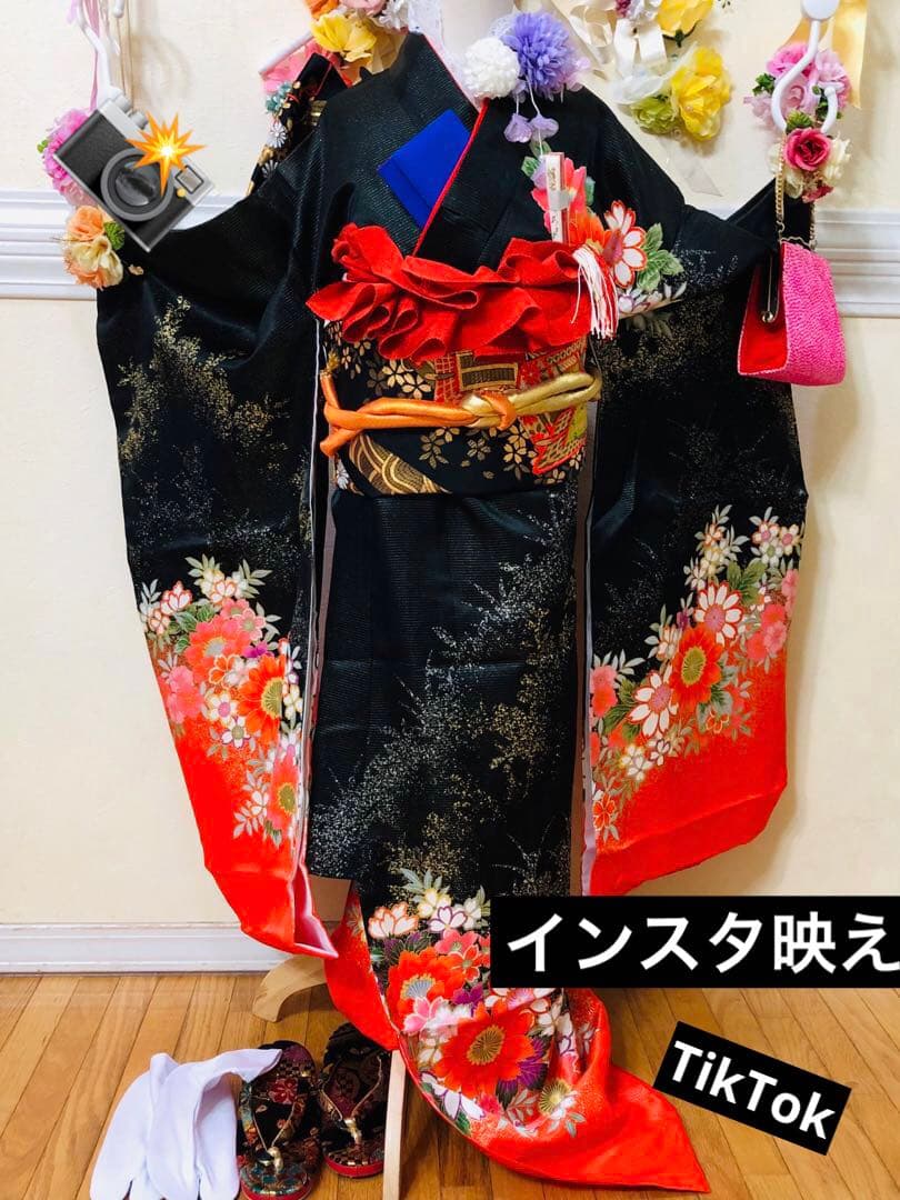 七五三七歳❣️豪華黒地ラメ花々金彩⭐︎正絹全通袋帯