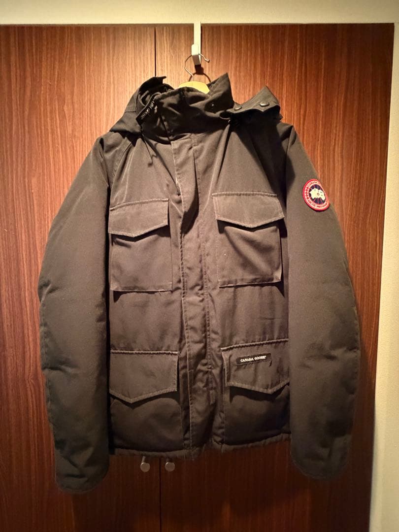 希少 廃盤 美品カナダグース カムループス ダウンジャケット ロゴ