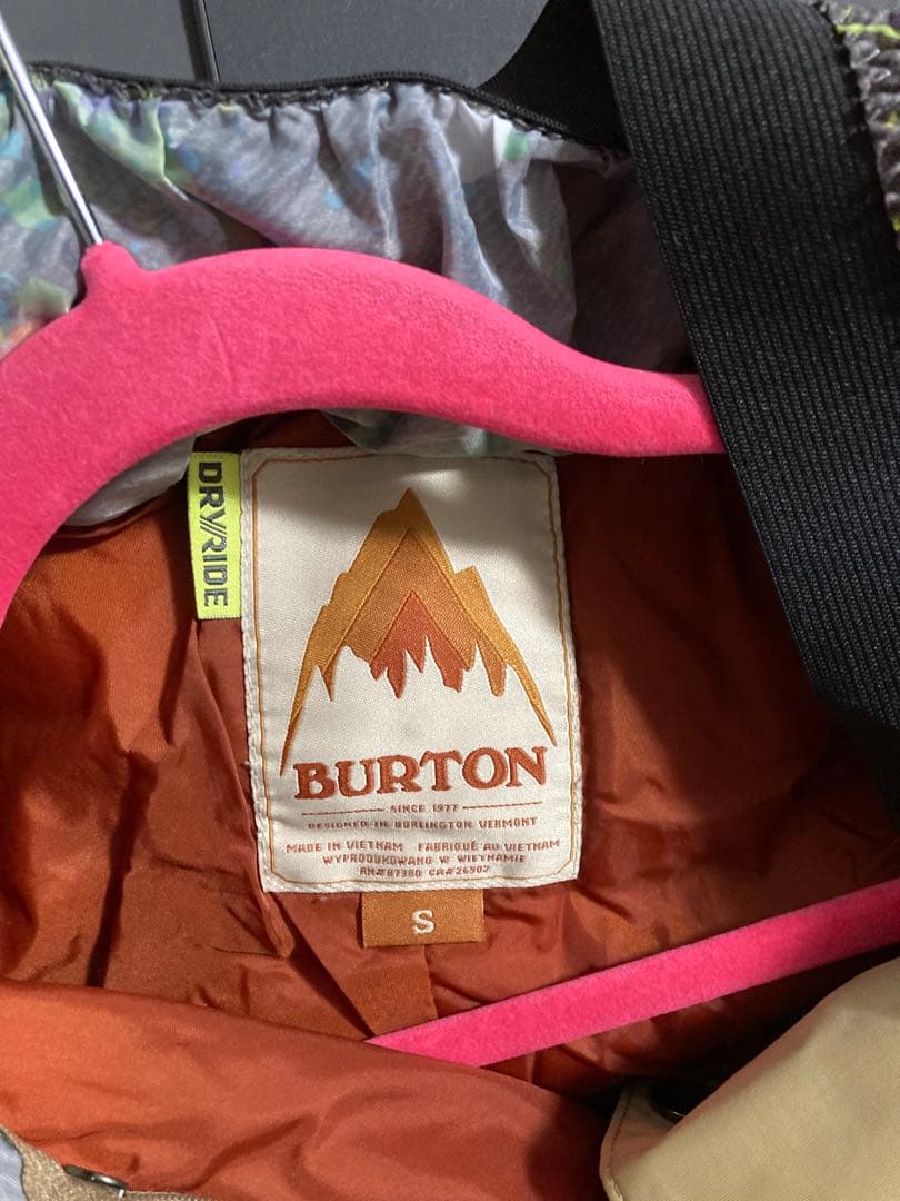 BURTON スノーボードパンツ Sサイズ ベージュ