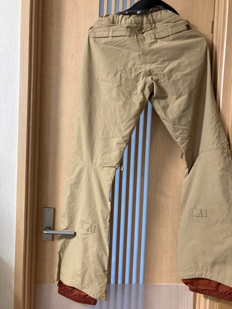 BURTON スノーボードパンツ Sサイズ ベージュ