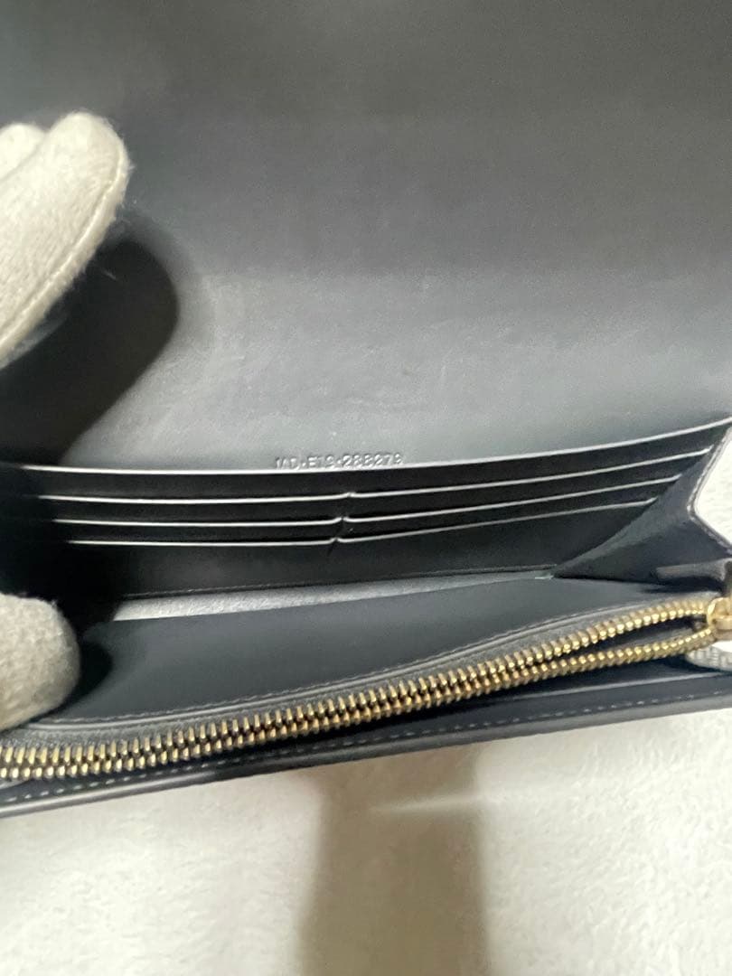 BVLGARI カルングスキン長財布 シルバー