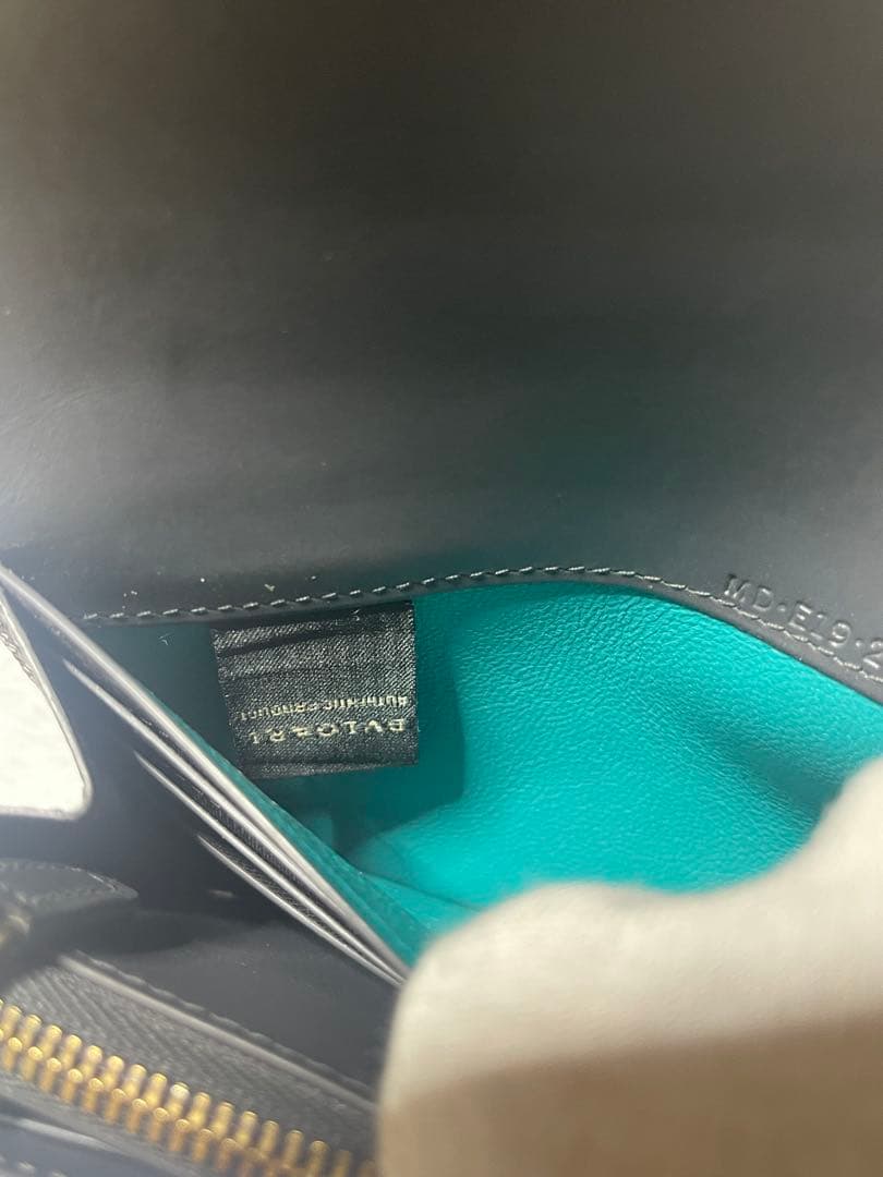 BVLGARI カルングスキン長財布 シルバー