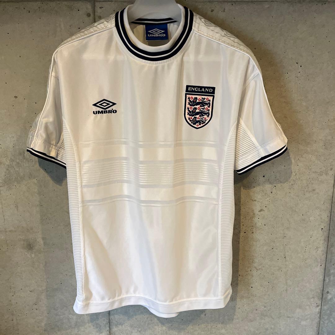 2000年 イングランド代表サッカーホームユニフォーム - メルカリ