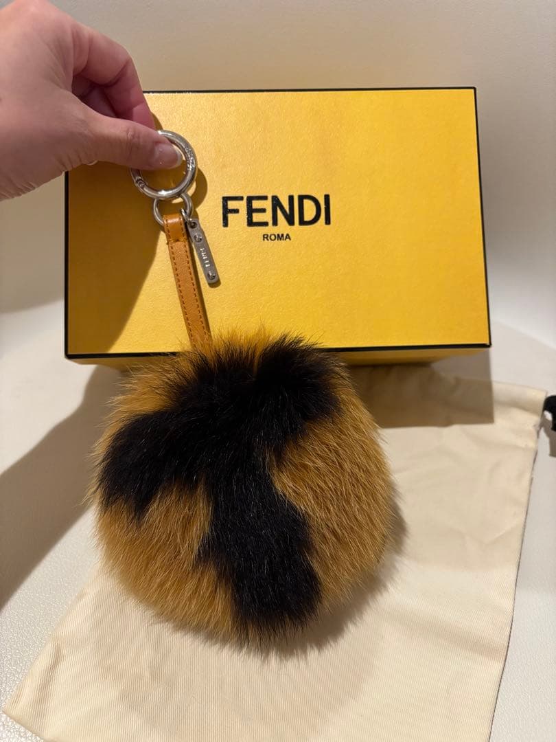 フェンディ　チャーム