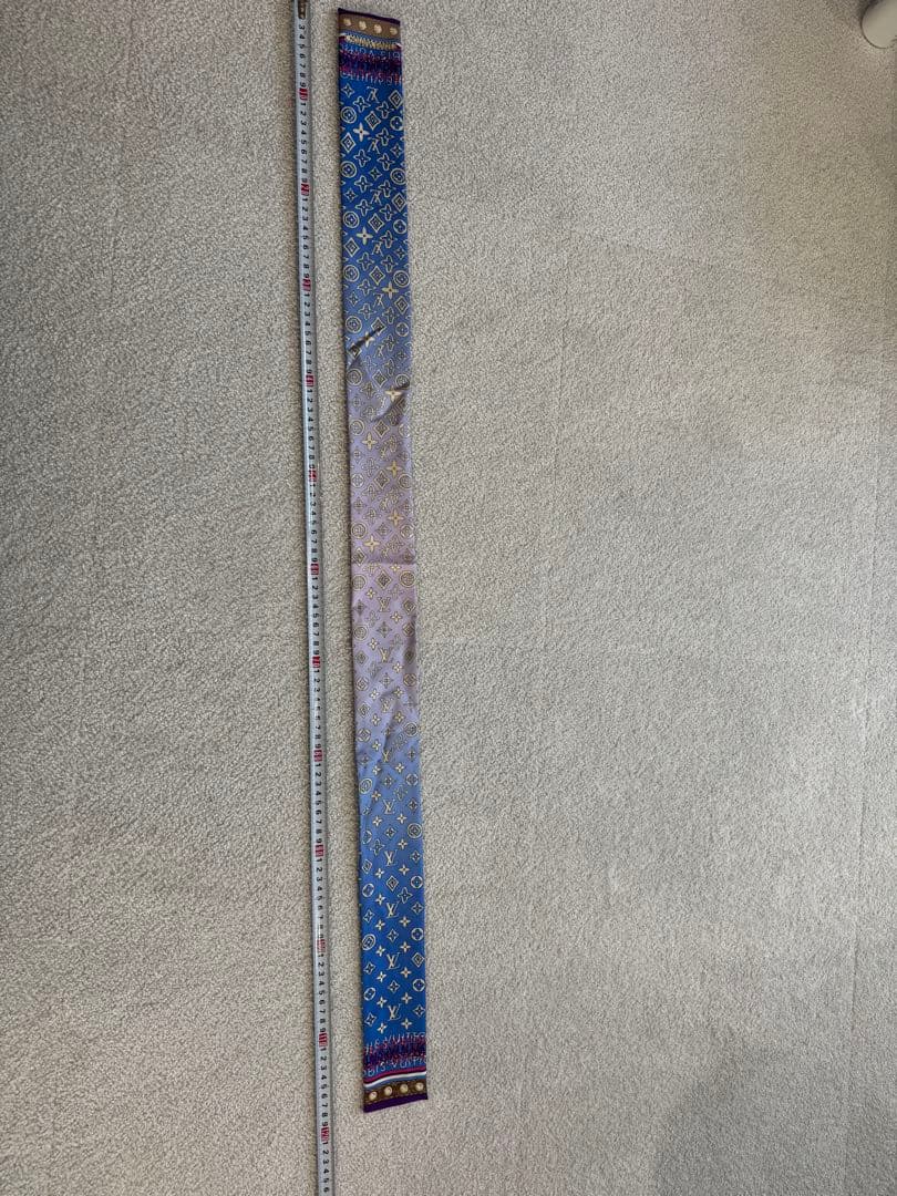 LOUIS VUITTON スカーフ