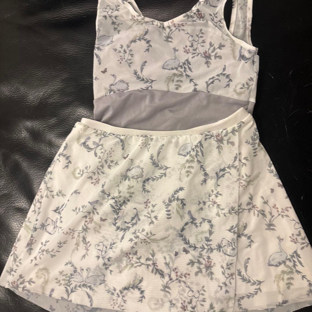 チャコット　レオタード150 白鳥パープル　グレー　２点　#メルカリでハロウィン