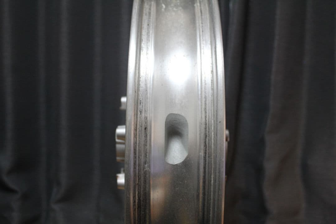 xv1900cu 純正 フロントホイール