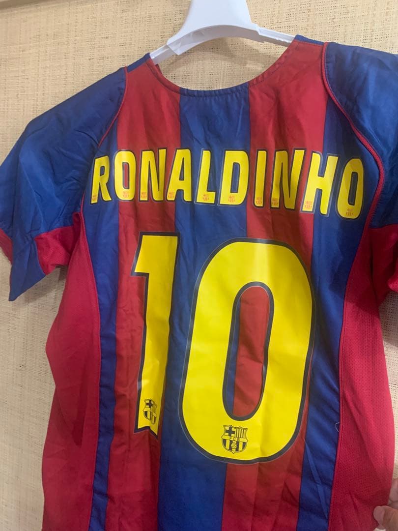 年内断捨離 FCバルセロナ ロナウジーニョ 10番 シャツ