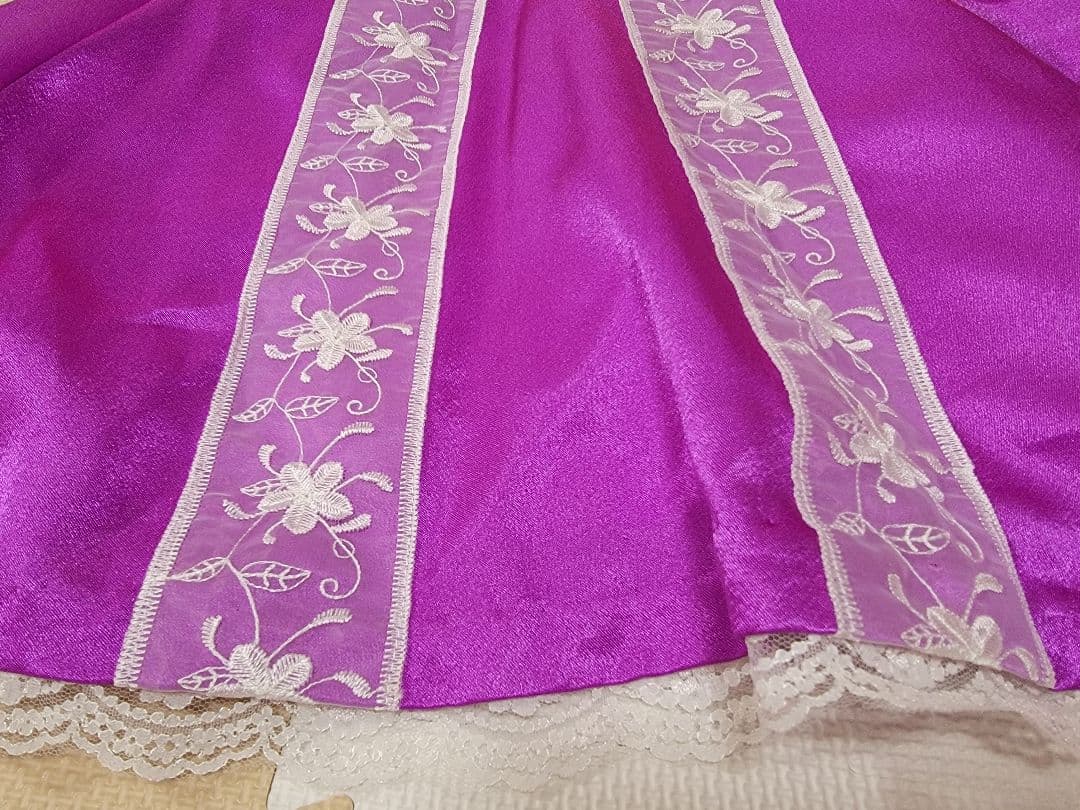 Hacchi、ビディバビディブティック、ラプンツェル風ドレス パープル