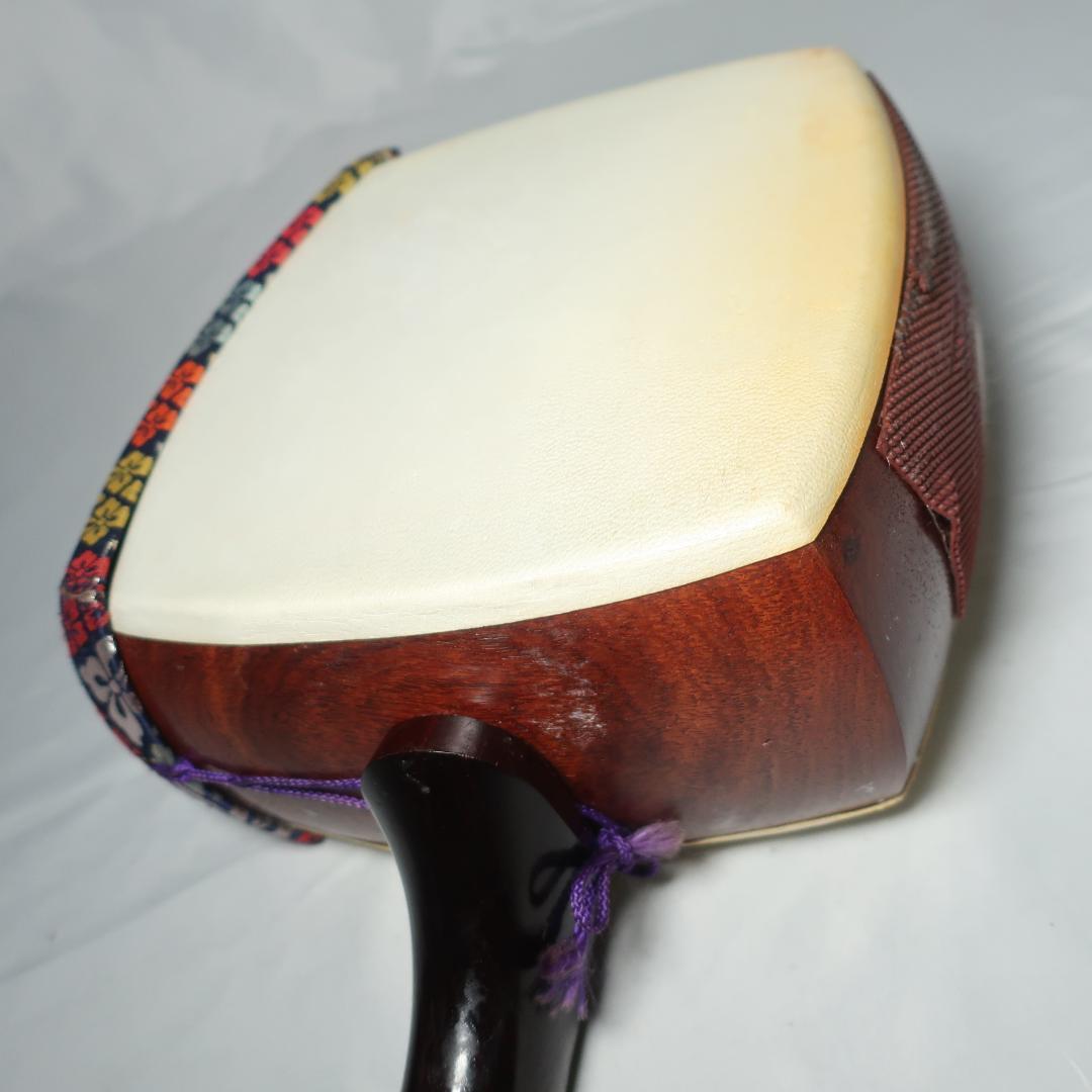 三味線 中棹 ハードケース 撥 予備弦 民謡本 付属 地唄 和楽器 E22