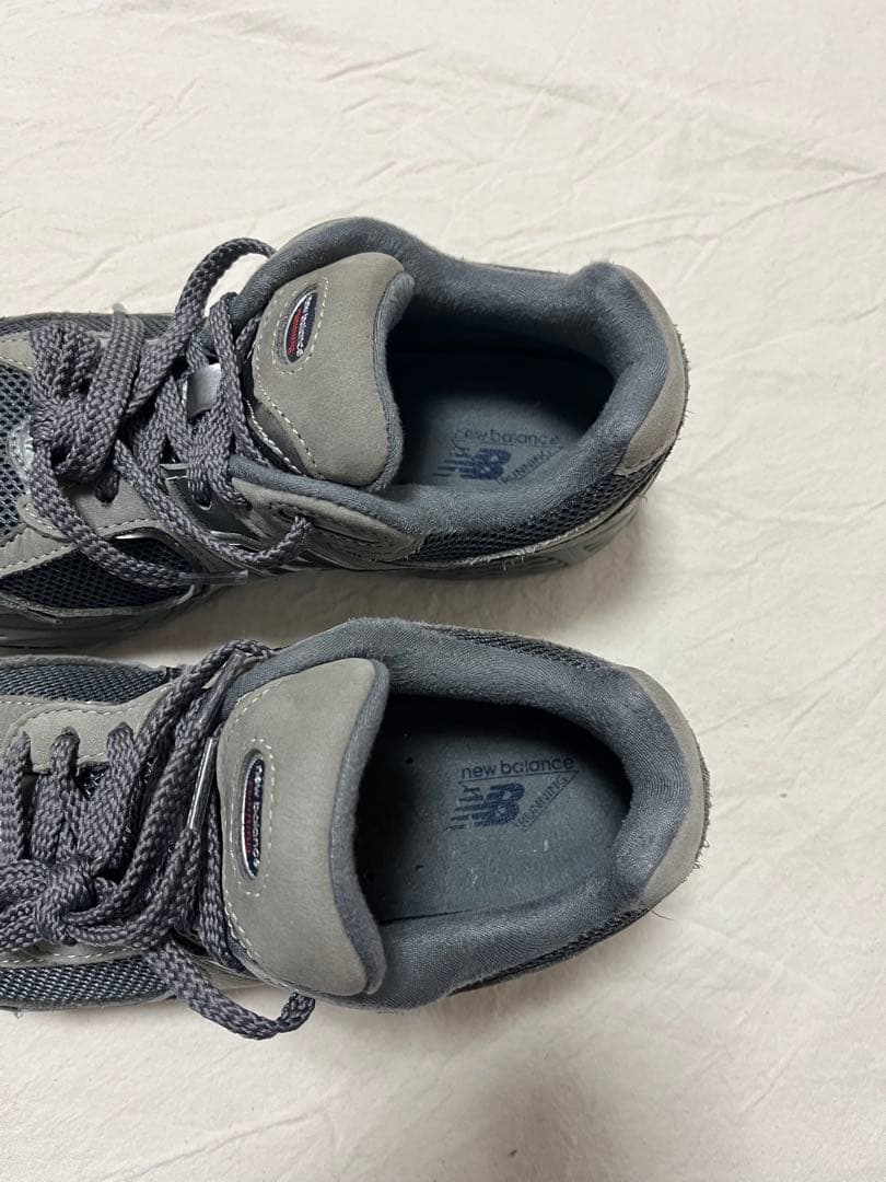 靴 new balance 2002RA 23.5cm