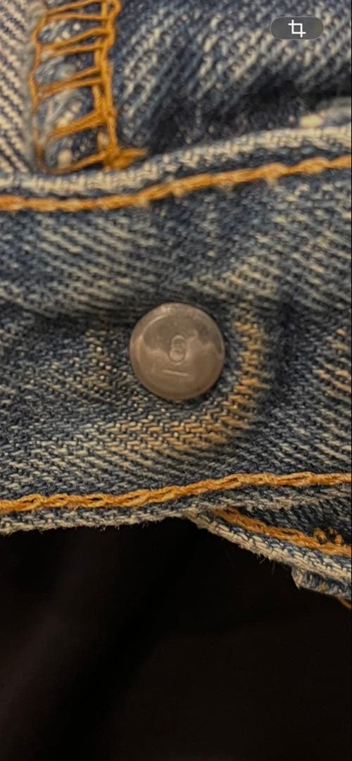 Levi's ダメージストレートジーンズ　66