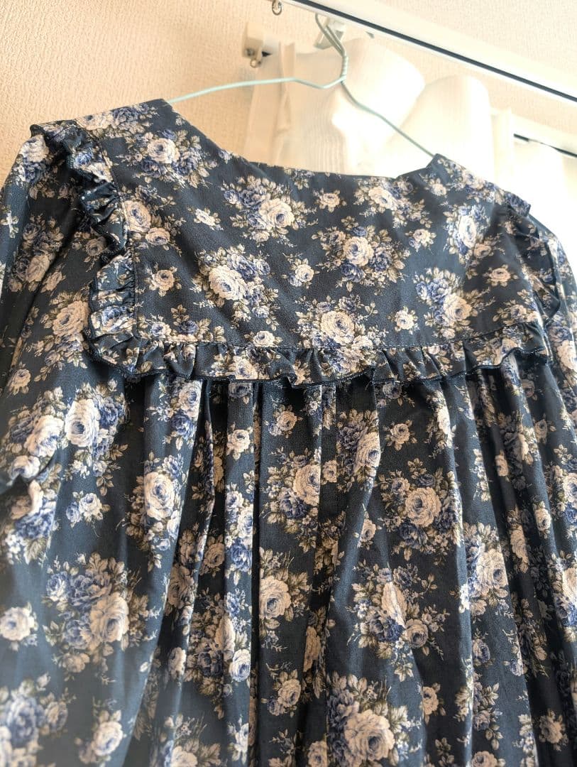 値下げ☆PhysicalDrop☆セーラー襟チュニックワンピース☆ブルーローズ柄