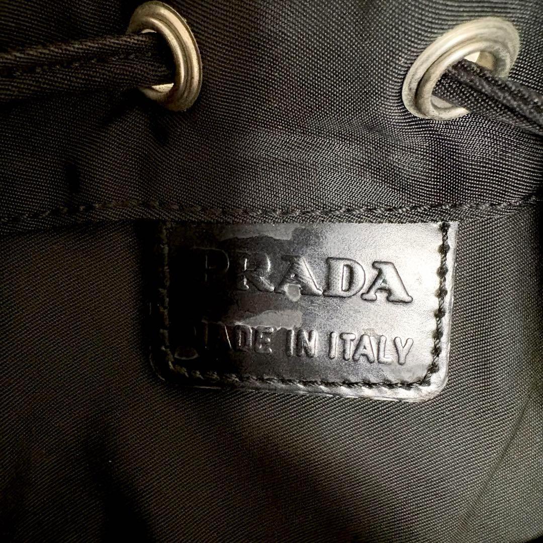 PRADA プラダ 巾着　白タグ　ポーチ バニティ 三角ロゴ　テスート　ナイロン