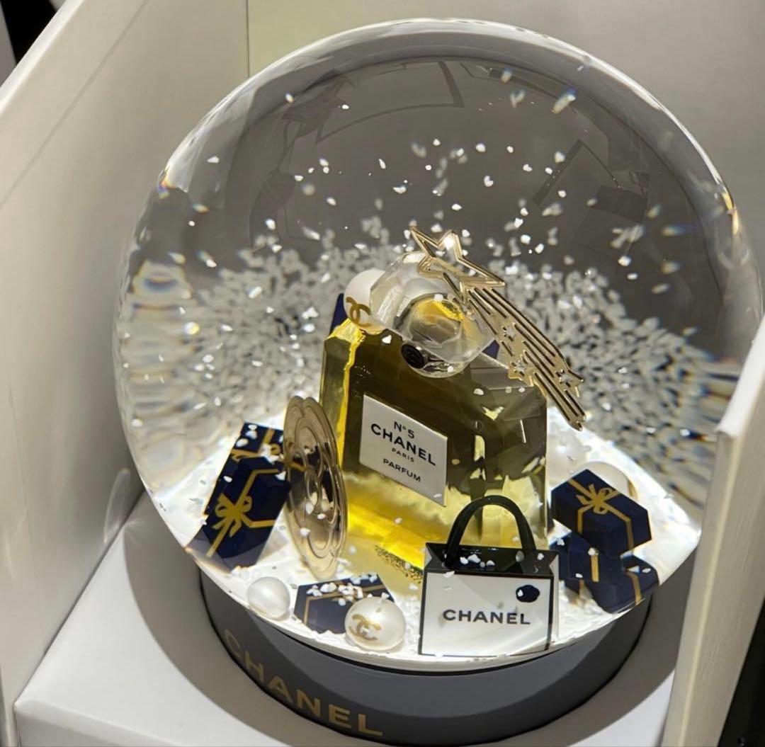 ♡*♡様 シャネル スノードーム 2025年 ビューティー ホリデー限定
