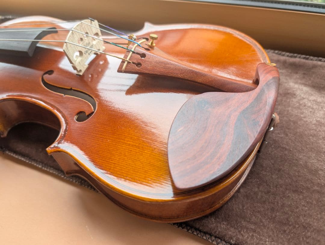 ほぼ新品・使用30分のみ】工房製4/4バイオリン ケース、弓2本など付属