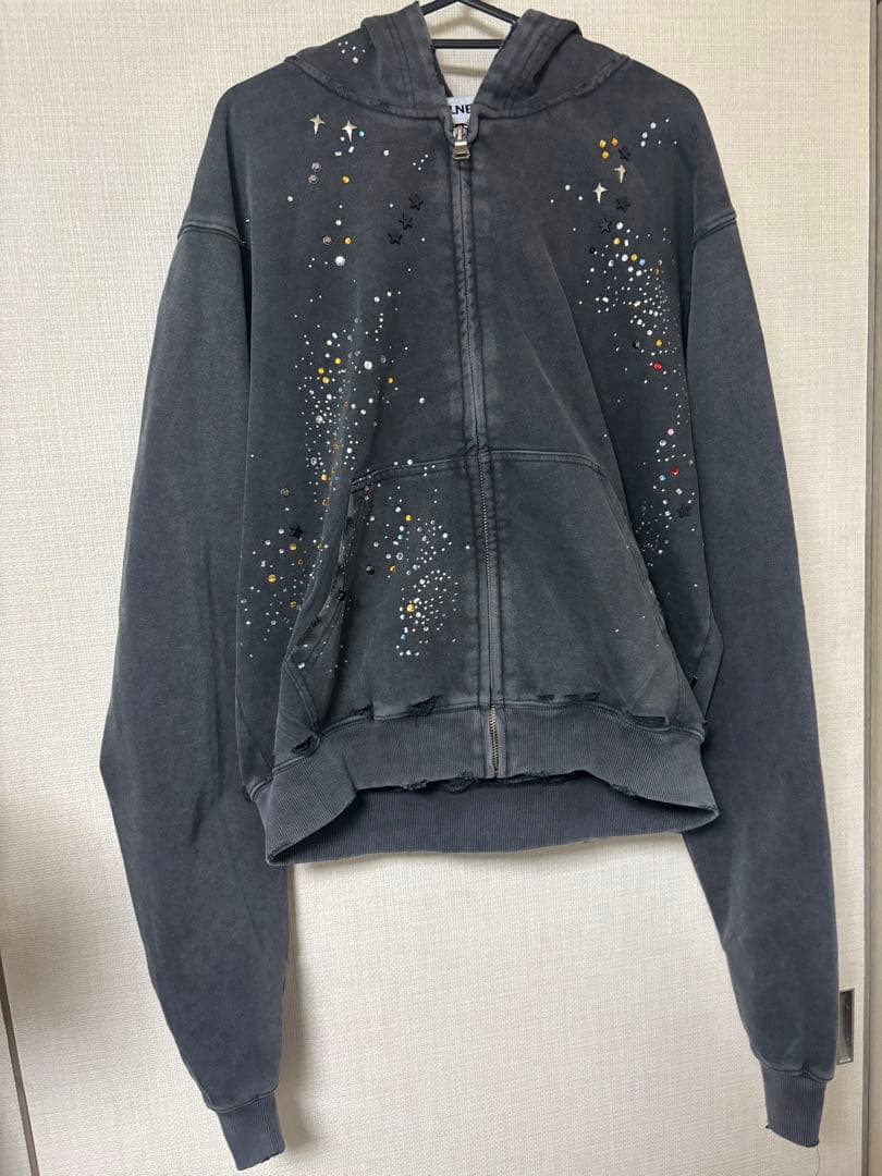 G.E.E.Kラインストーンジップパーカー新品 - メルカリ